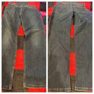 Faconnable jeans Modele F40 size 34R
Inseam 32”